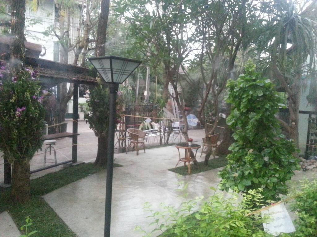 Coffee Station Hostel Удон-Тхани Экстерьер фото